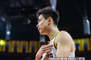 麦穗丰：辽宁要想办法释放赵继伟 朱俊龙带起了广厦的侧翼