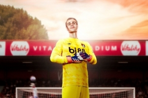 伯恩茅斯社媒晒海报感谢凯帕，球员本赛季出战35场丢43球