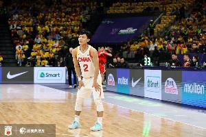 媒体人：可以放心带余嘉豪&王俊杰去亚洲杯 徐杰连续缺阵是伤了吗