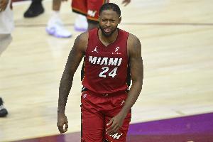 海史密斯：我已开始轻微对抗训练 计划是在常规赛开始前做好准备