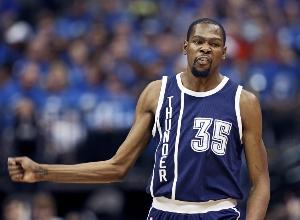 杜兰特：在雷霆时我需像库里那样挤掩护/像科比单打/像LBJ打控卫