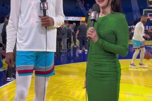 美女记者孟超晒采访库杜众球星：全明星完美收官 赛季下半程见啦