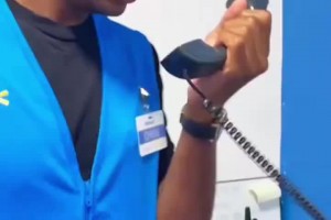 保罗找到新工作了！第一天上班显得十分生疏